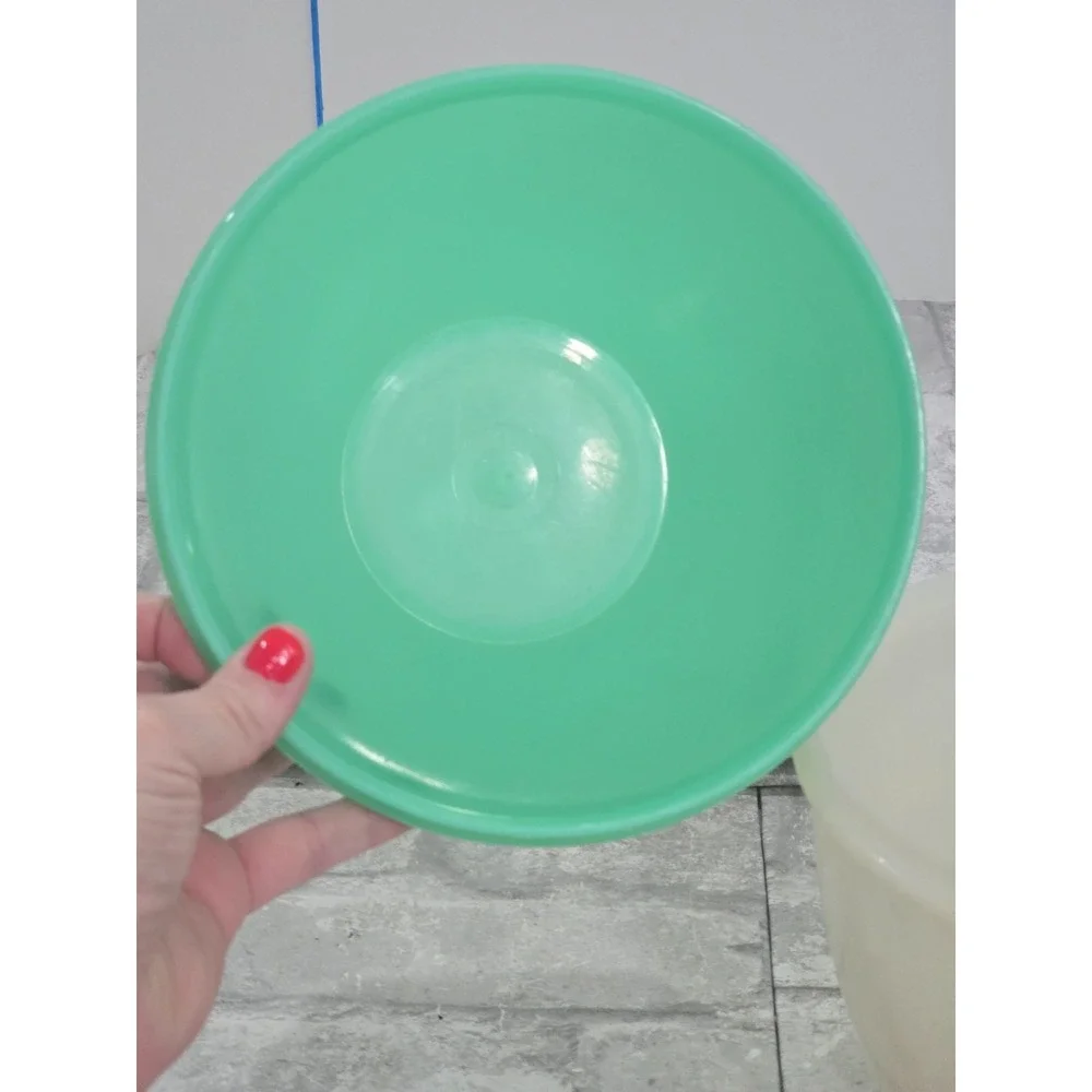 Tupperware crisp it